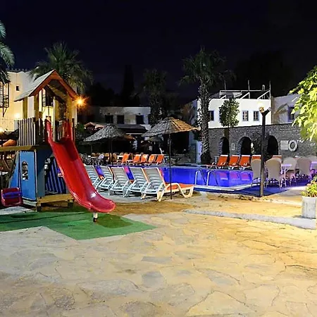 리조트 Bodrum Park 2*
