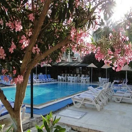 אתר נופש Bodrum Park גומבט
